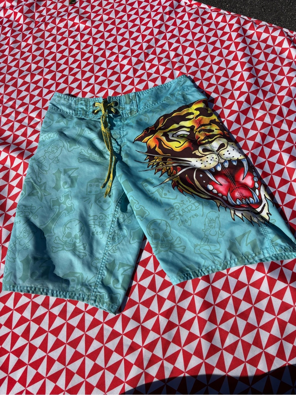 Size 30 men’s Ed hardy swim shorts